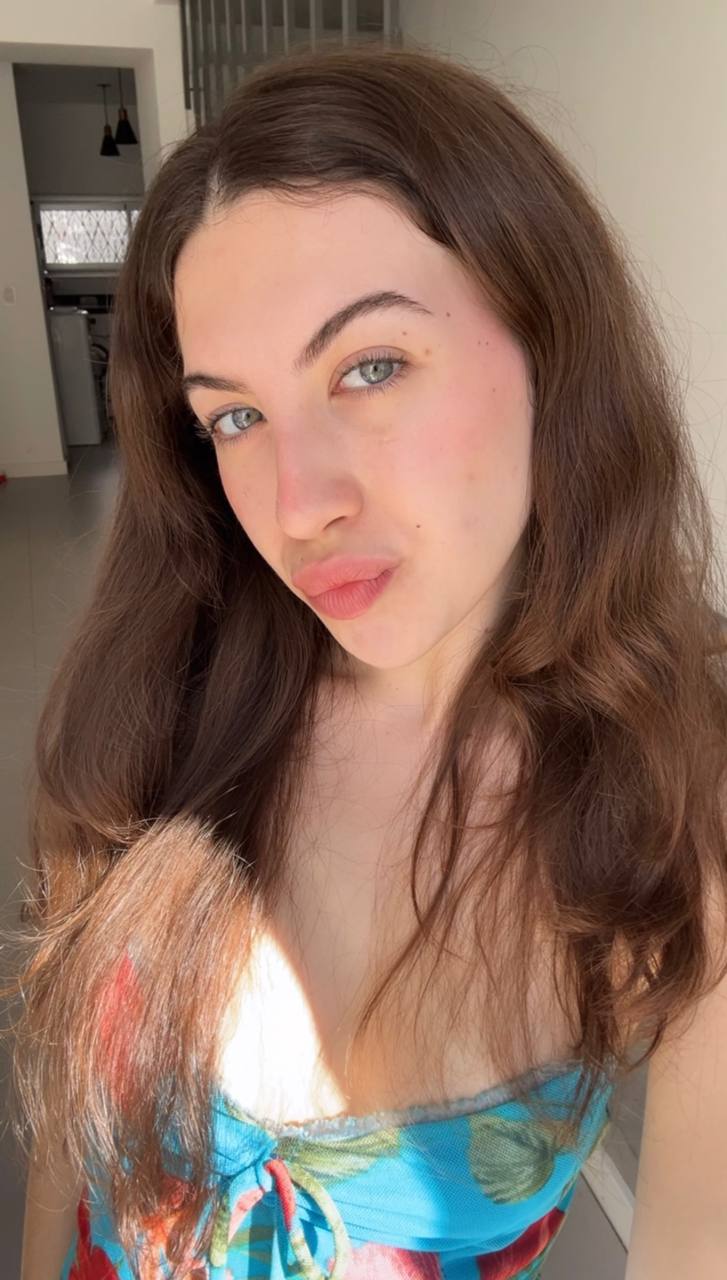 Nude girl Amber in Yushu